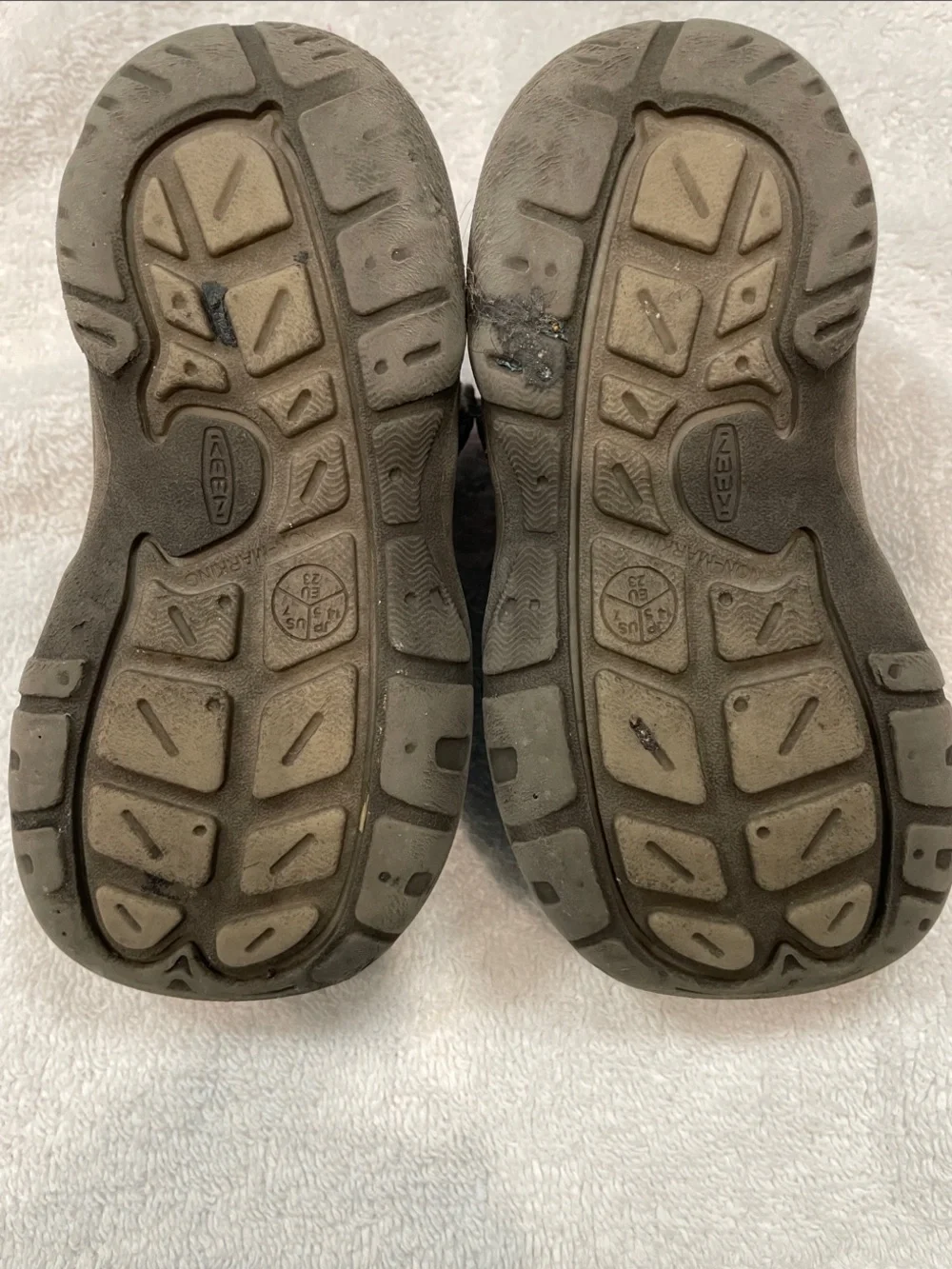 Toddler Girl Keen sneakers